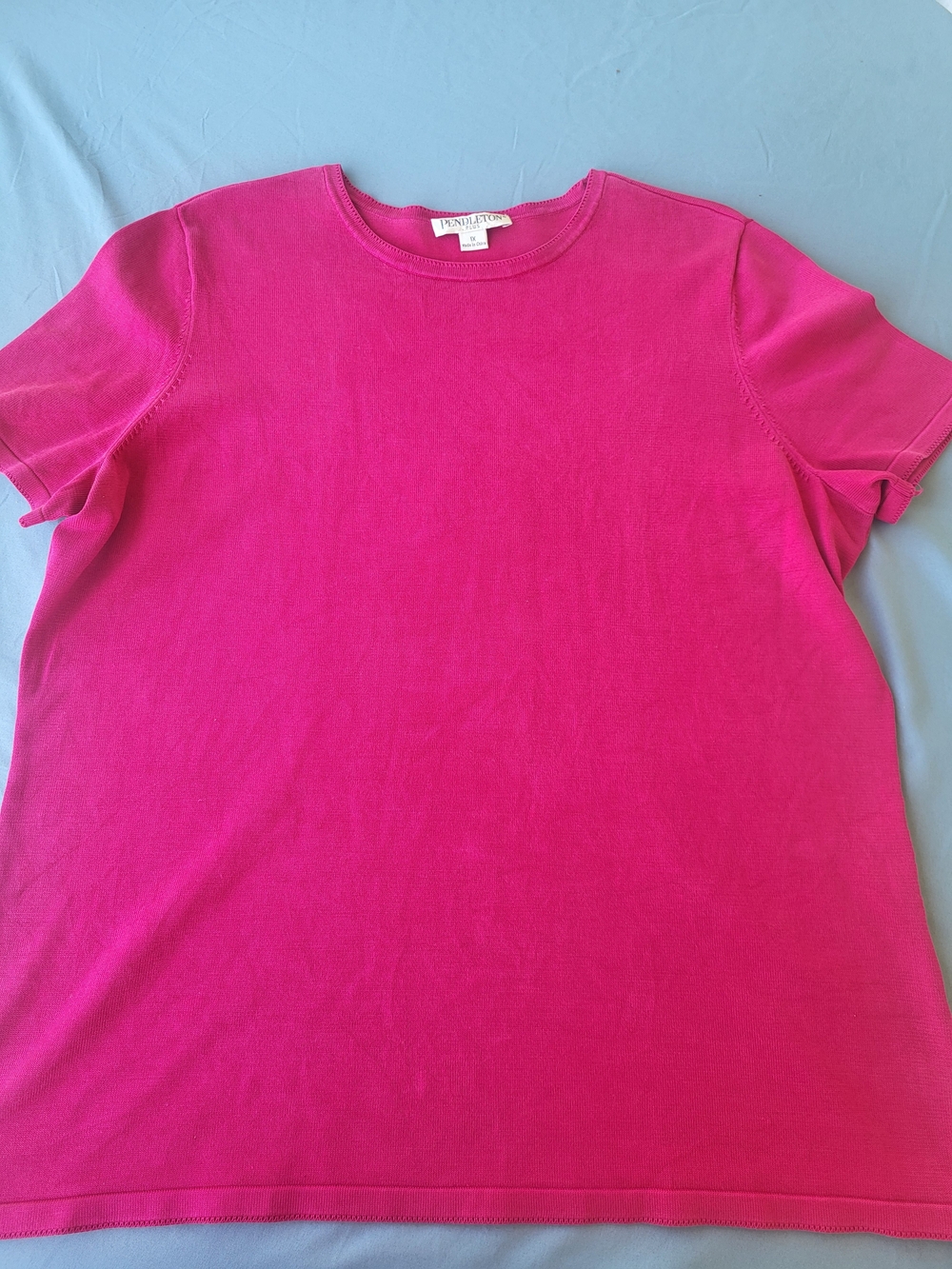 Pendleton Bright Fuchsia Short Sleeve Crewneck Tee
